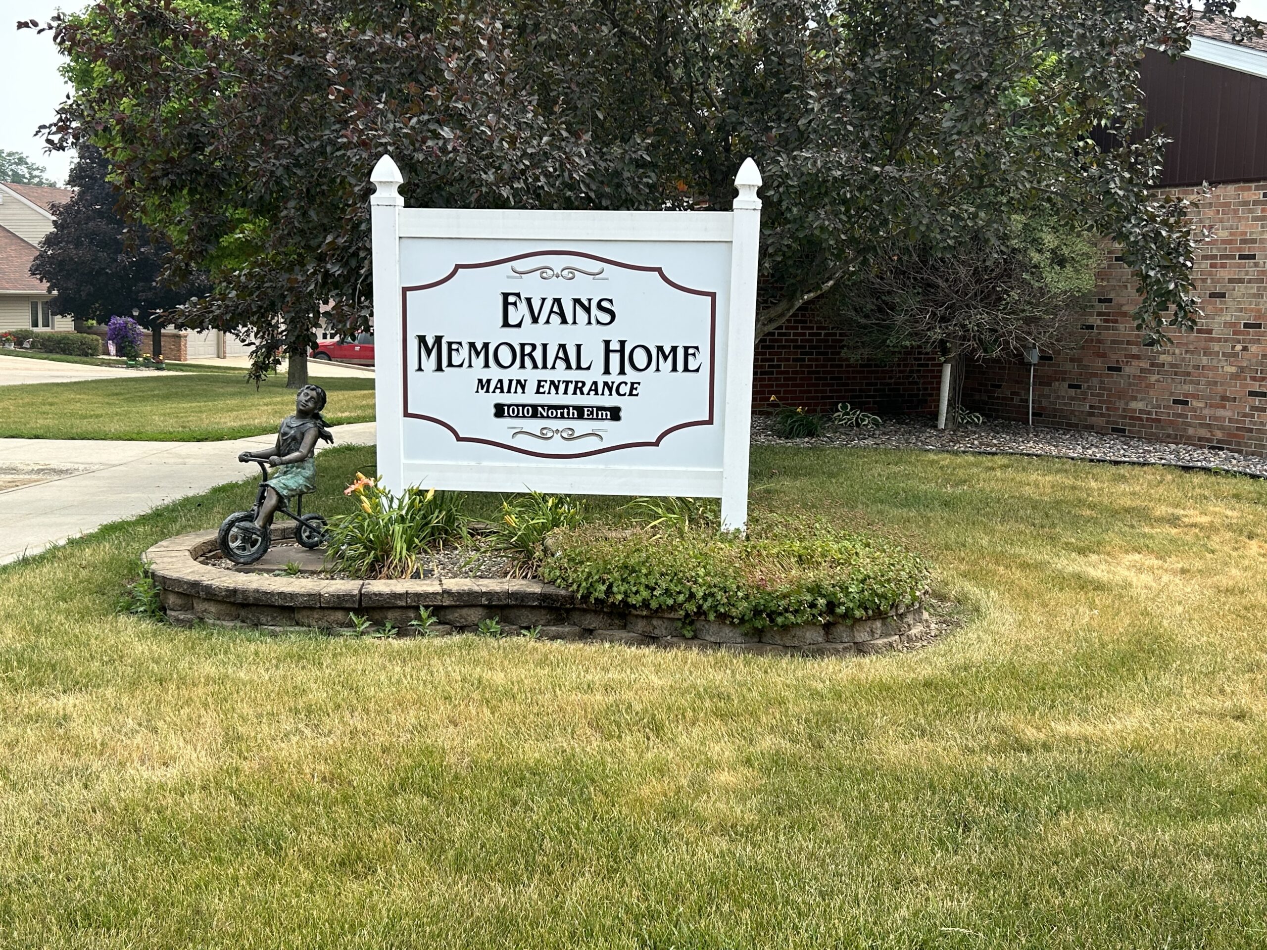 Evans memorial home board